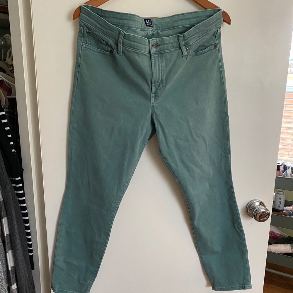Gap Cropped Legging Jean